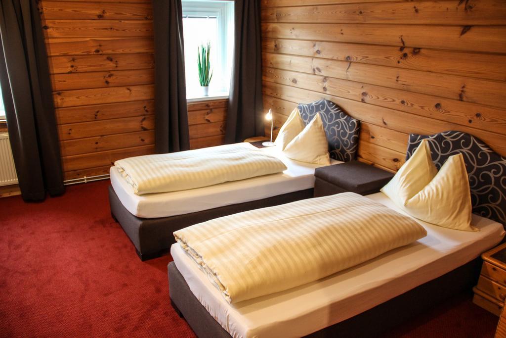 Hotel & Tennis Riederhof Mantscha エクステリア 写真